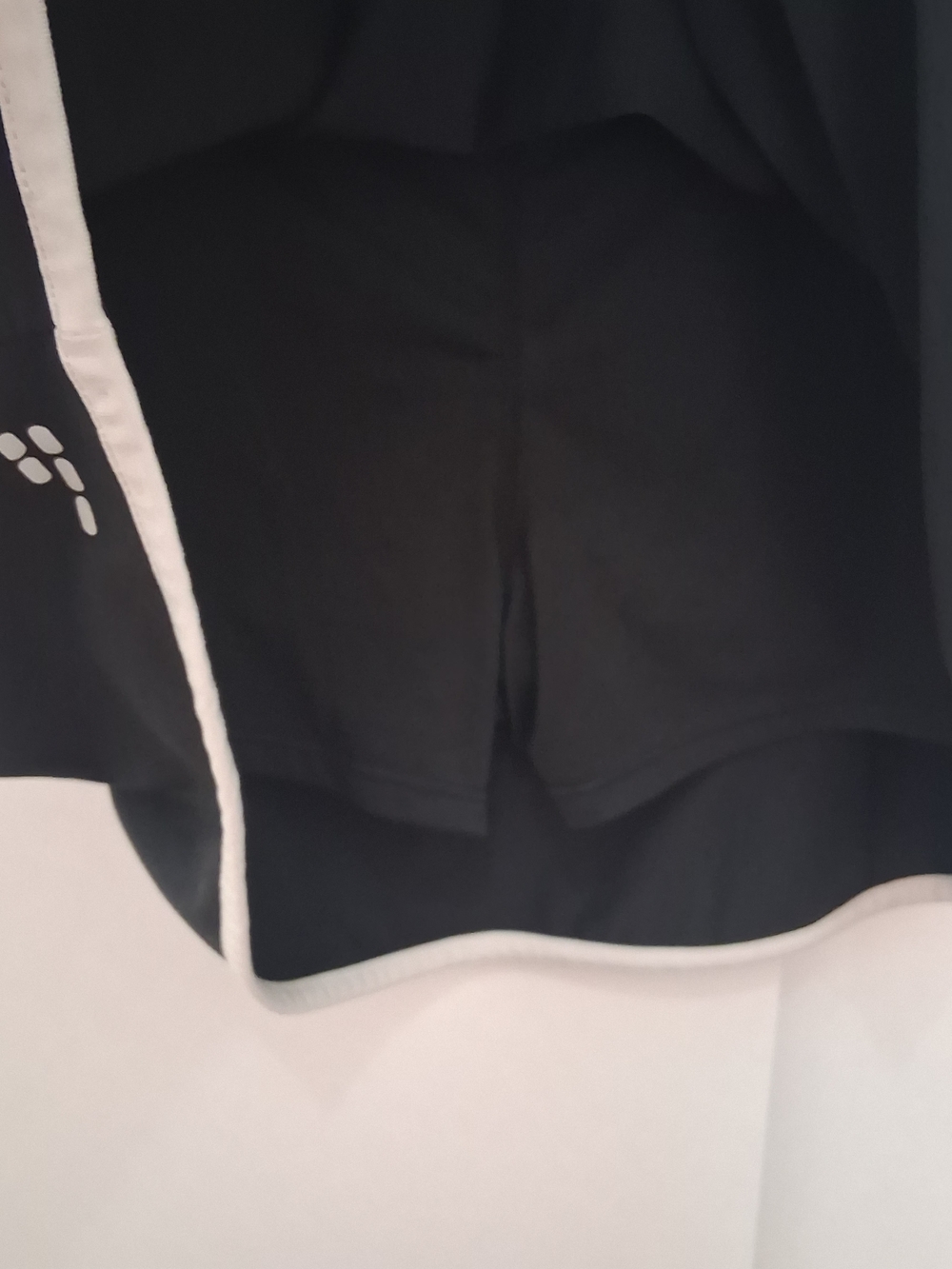 BCG Black Skort with White Trim Size Large - Picture 8 of 8